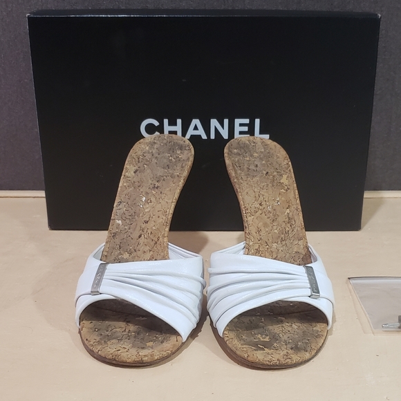 1️⃣8️⃣0️⃣Chanel heel sandals authentic - Picture 6 of 10